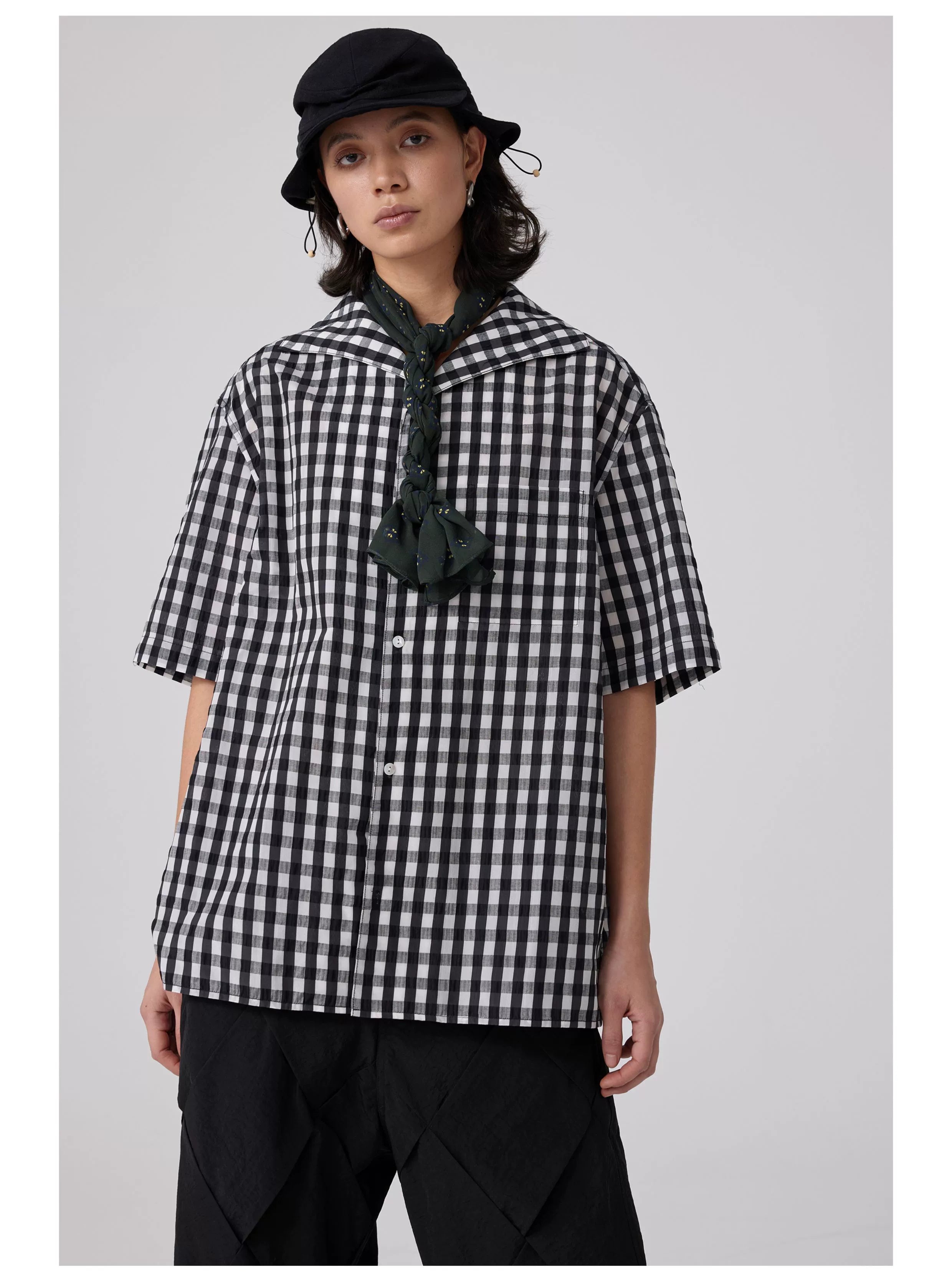 Adjustable Black Newsboy Cap